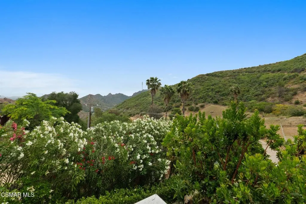 1561 Lookout Drive, Agoura Hills, California 91301 home-pic-48